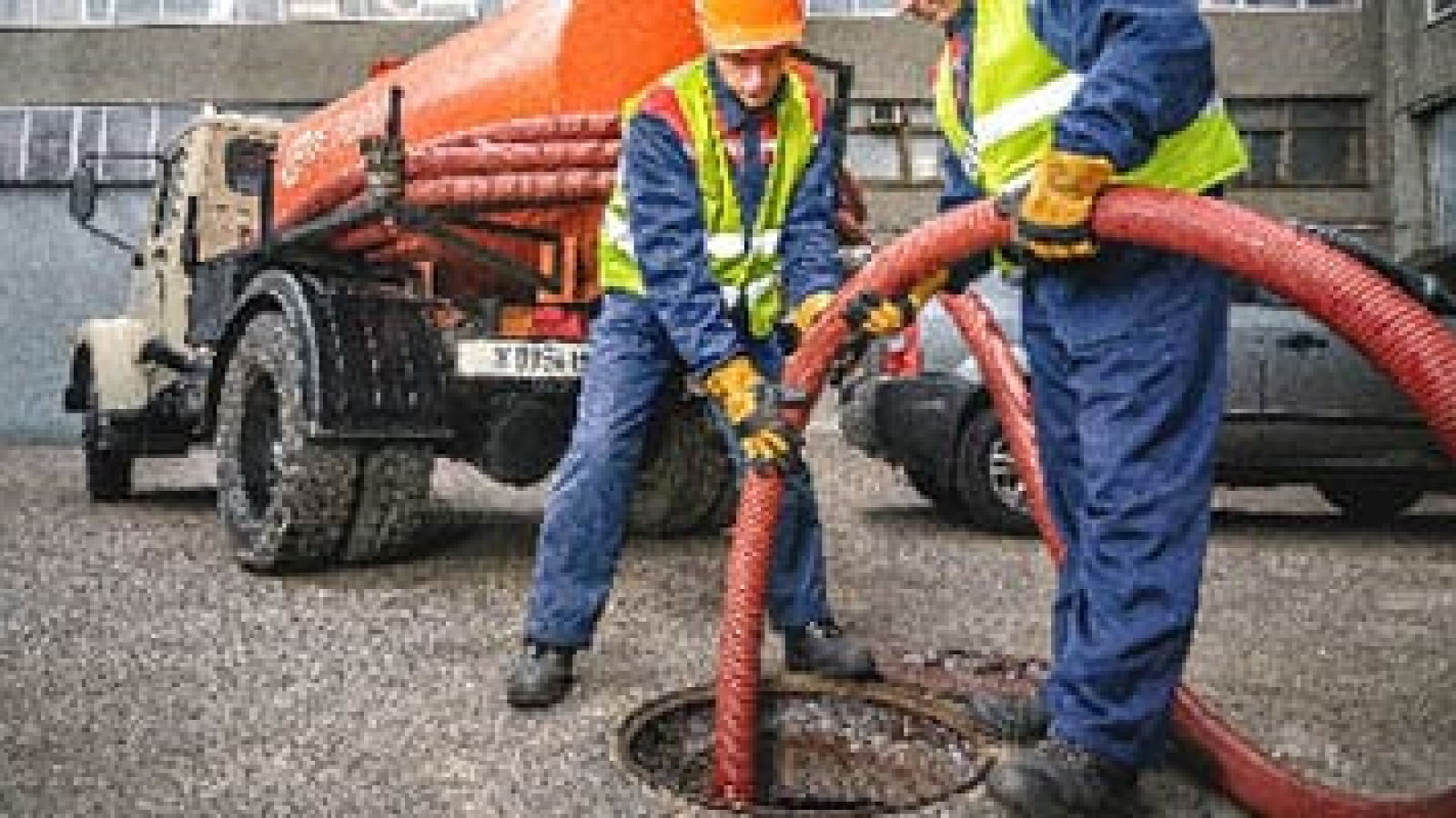 Откачка нечистот и ЖБО